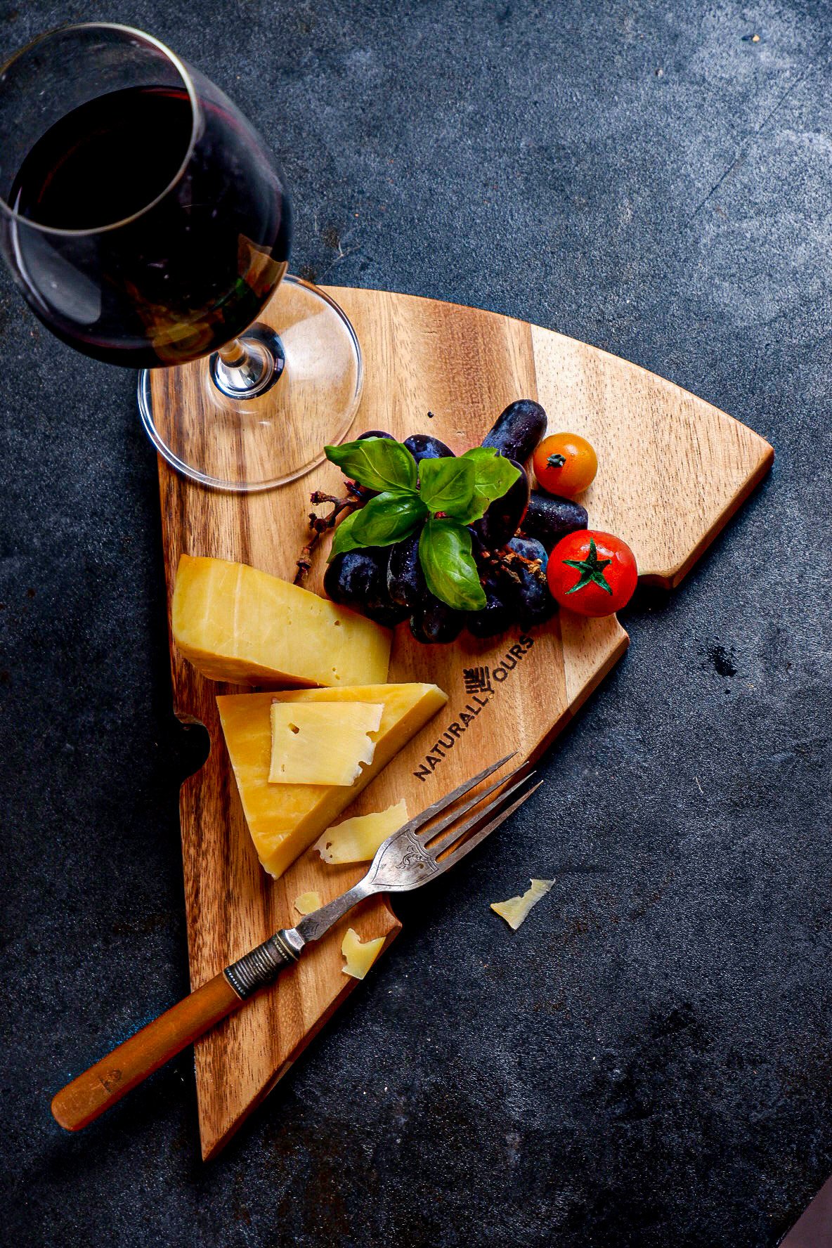 CHEESE ARTISTRY- NATURALLYOURS Wooden Triangle Cheese Board 1Pcs, L28×W21×H2 cm