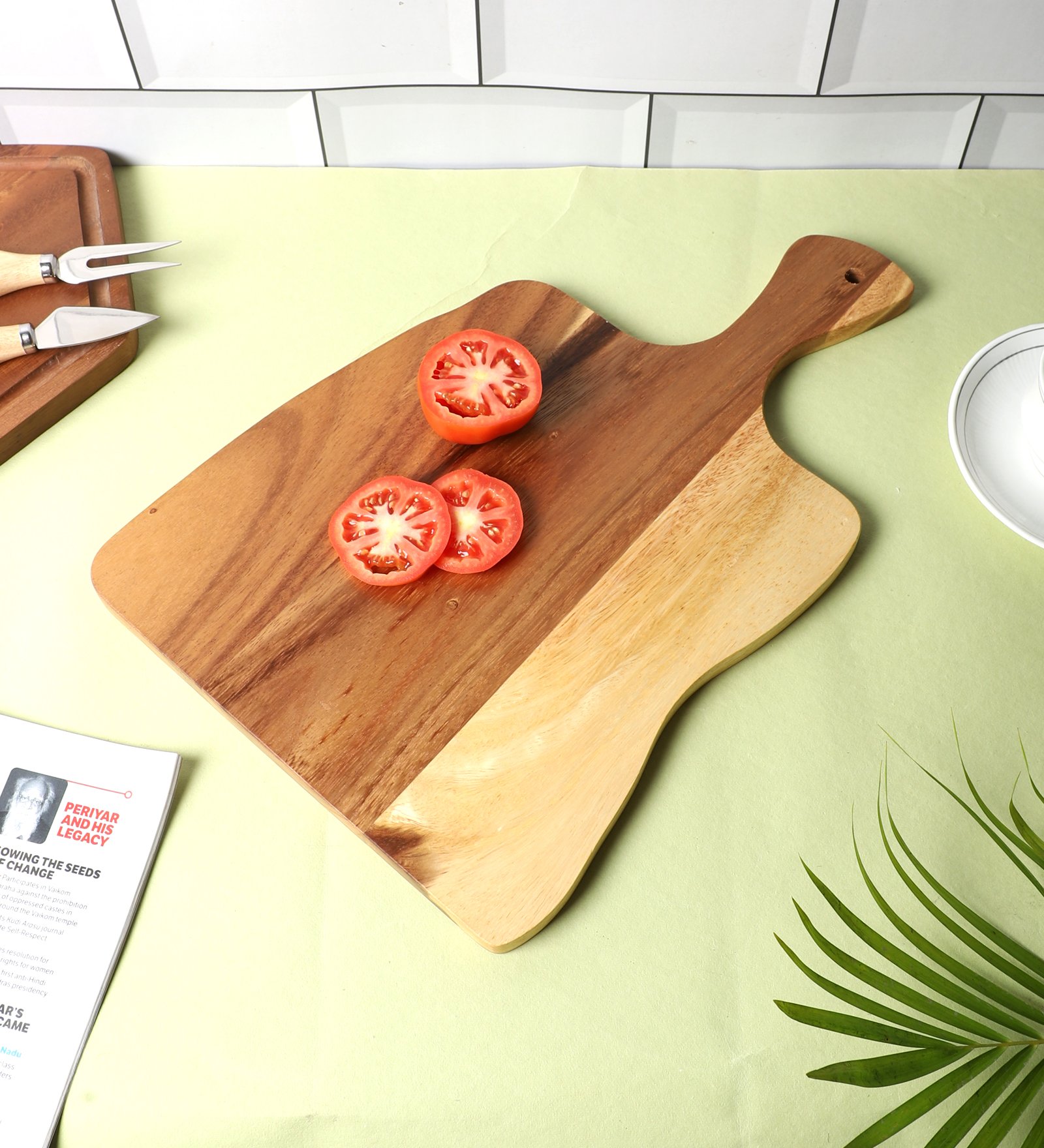 CARVED CUISINE- NATURALLYOURS Acacia Freeform Serving Board 1Pcs, L47×W20×H1.5 cm